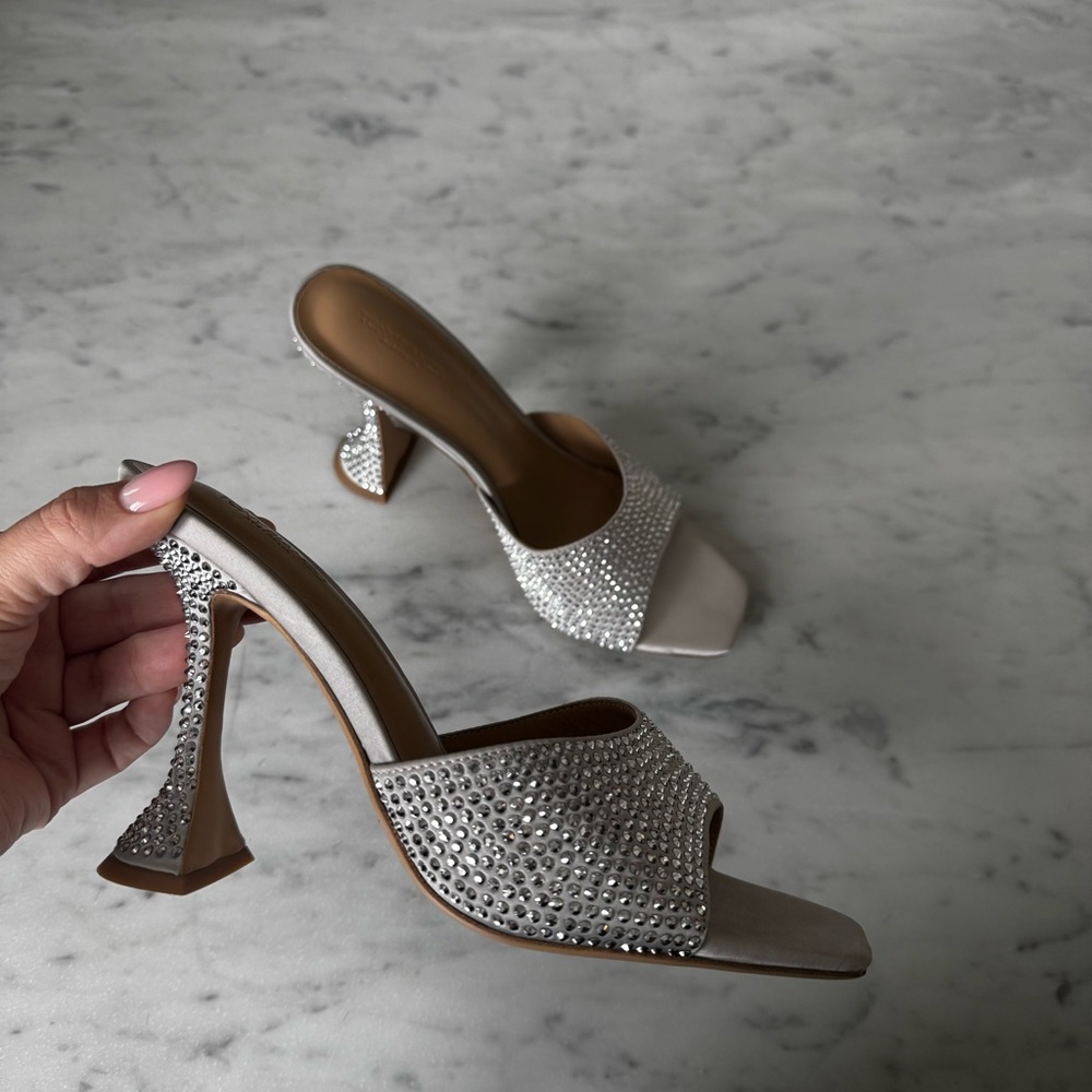 Tony Bianco NEW Marcel Mule 38 1/2 US Women’s Rhinestone Silver Sandal